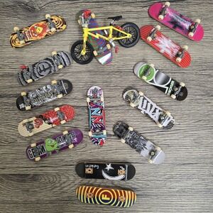 Fingerboard TECH Deck LOT of 15 Mini Skateboards Bike‎